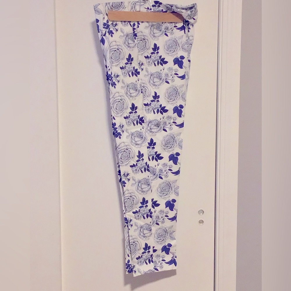 Capri pants